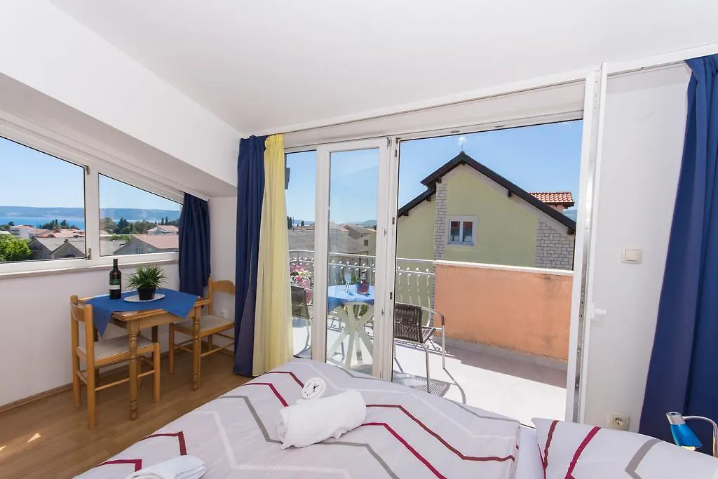 Markom Apartmani Kastela